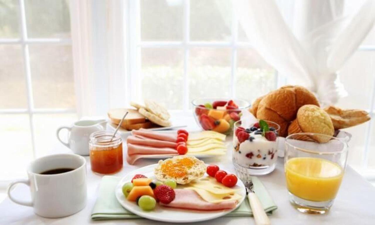 Hotel Ark Suites At Delhi Airport 뉴델리 외부 사진