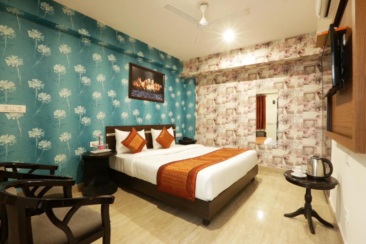Hotel Ark Suites At Delhi Airport 뉴델리 외부 사진
